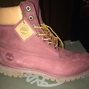 Timberlands rarely used come with original box